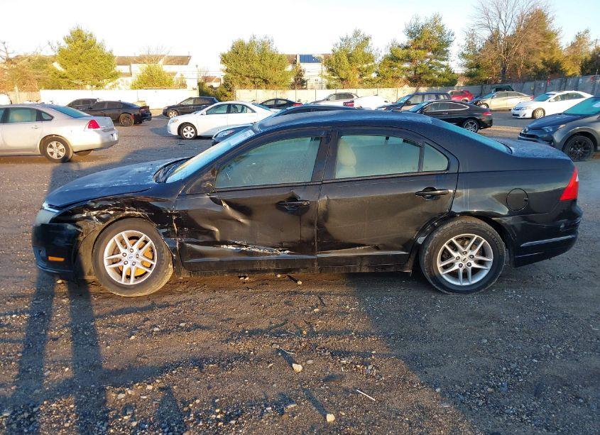Photo 14 of 2010 Ford Fusion S (VIN 3FAHP0GA4AR152836)