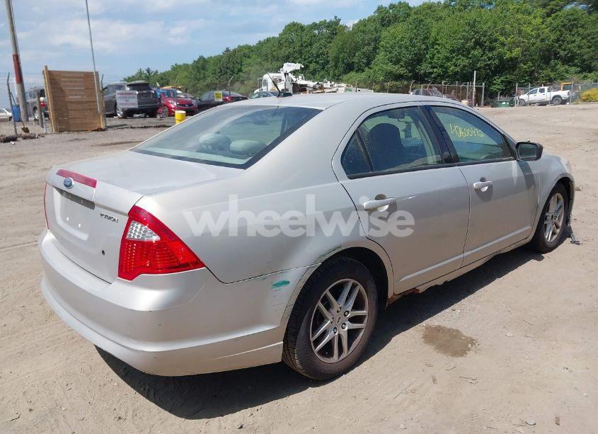 Photo 4 of 2010 Ford Fusion S (VIN 3FAHP0GA4AR370033)