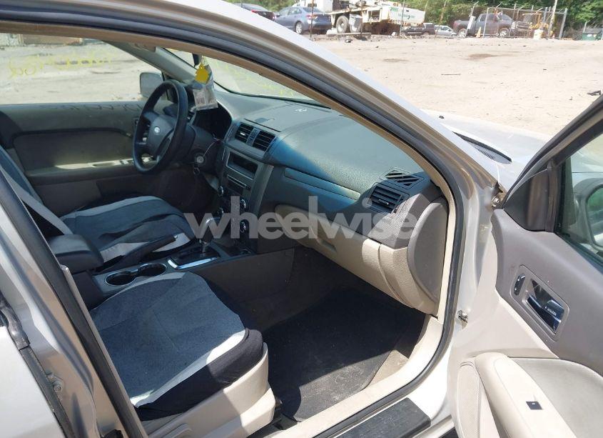 Photo 5 of 2010 Ford Fusion S (VIN 3FAHP0GA4AR370033)