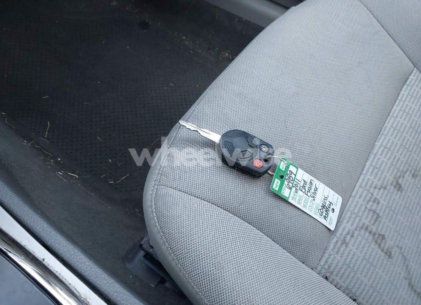 Photo 11 of 2011 Ford Fusion S (VIN 3FAHP0GA4BR121944)