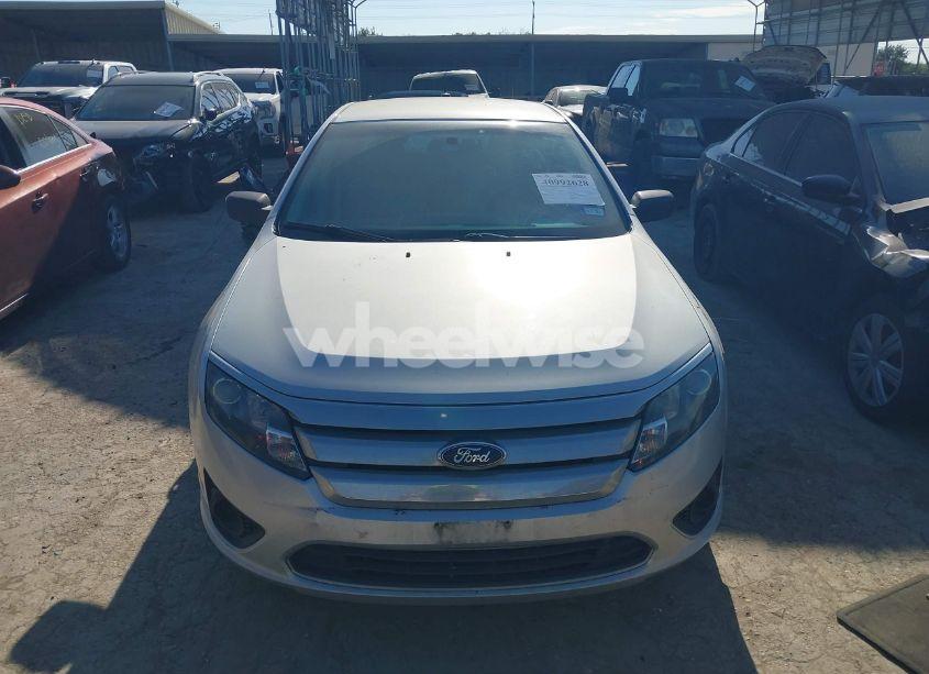 Photo 12 of 2011 Ford Fusion S (VIN 3FAHP0GA4BR121944)
