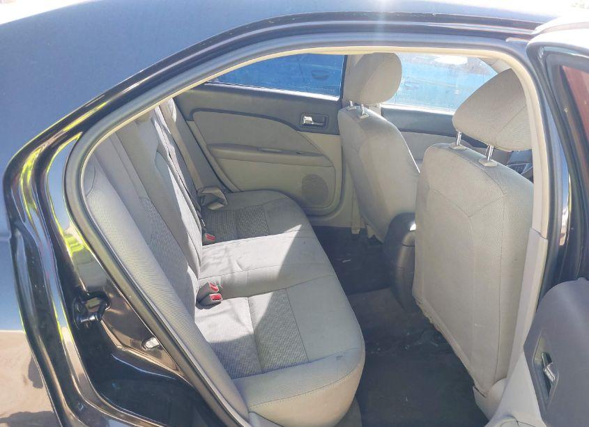 Photo 8 of 2011 Ford Fusion S (VIN 3FAHP0GA4BR210770)