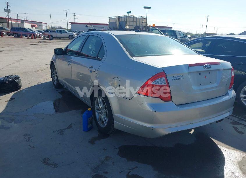 Photo 3 of 2012 Ford Fusion S (VIN 3FAHP0GA4CR137109)