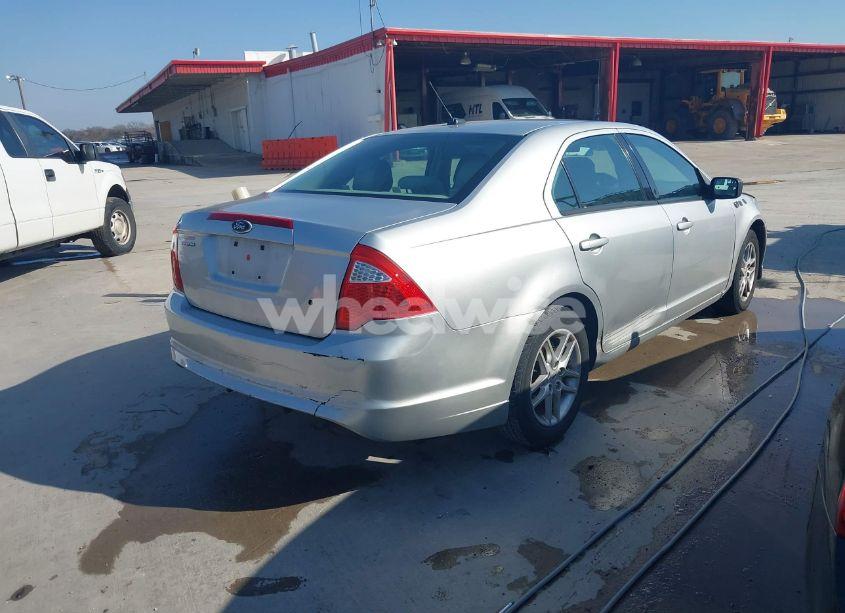 Photo 4 of 2012 Ford Fusion S (VIN 3FAHP0GA4CR137109)