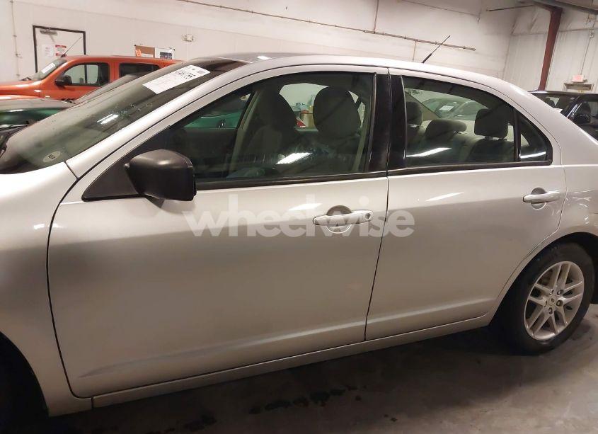 Photo 14 of 2012 Ford Fusion S (VIN 3FAHP0GA4CR350500)