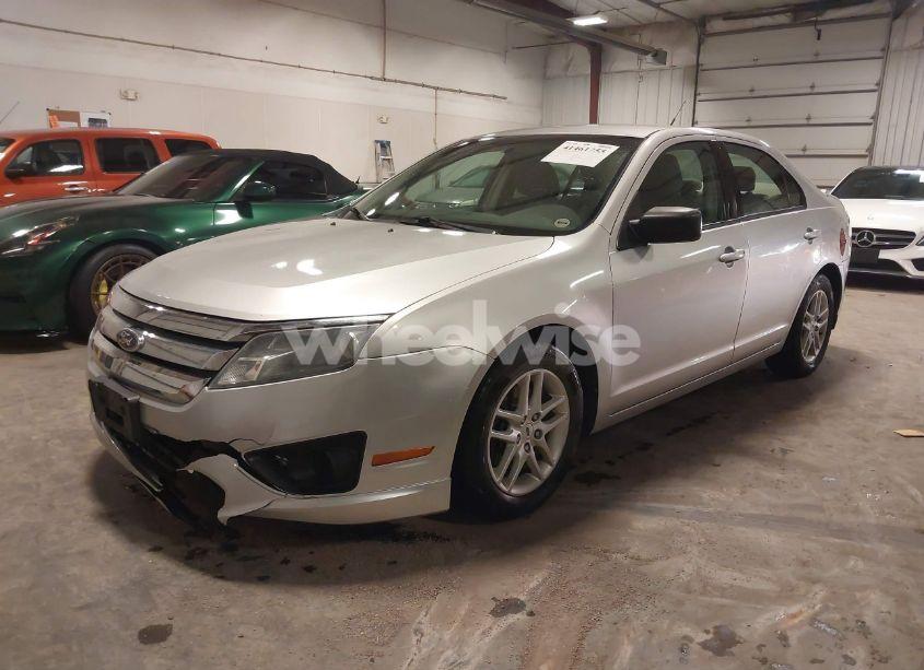 Photo 2 of 2012 Ford Fusion S (VIN 3FAHP0GA4CR350500)