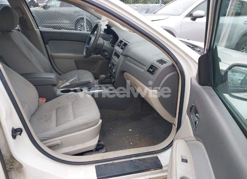 Photo 5 of 2012 Ford Fusion S (VIN 3FAHP0GA5CR184973)