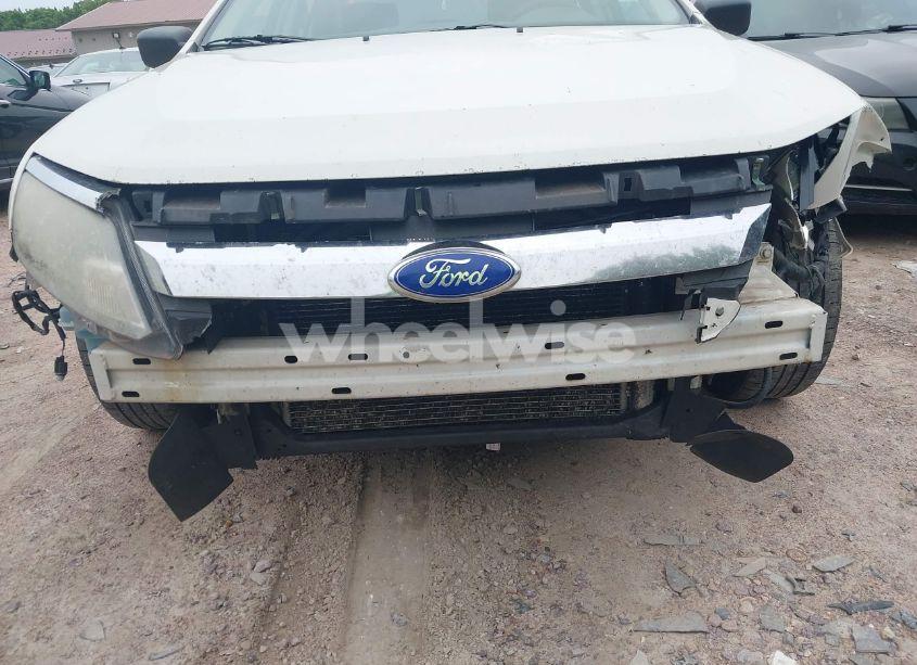 Photo 6 of 2012 Ford Fusion S (VIN 3FAHP0GA5CR184973)