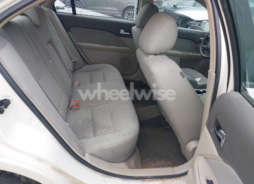 Photo 8 of 2012 Ford Fusion S (VIN 3FAHP0GA5CR184973)