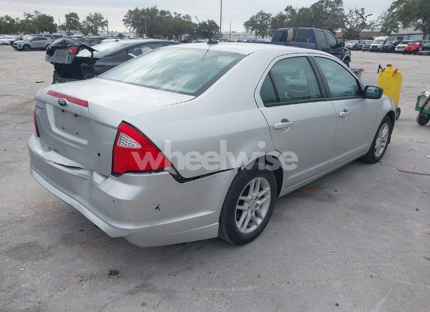 Photo 4 of 2012 Ford Fusion S (VIN 3FAHP0GA5CR449911)