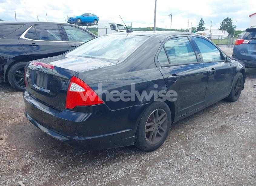 Photo 4 of 2010 Ford Fusion S (VIN 3FAHP0GA7AR197379)