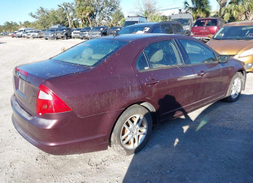 Photo 4 of 2011 Ford Fusion S (VIN 3FAHP0GA7BR304285)
