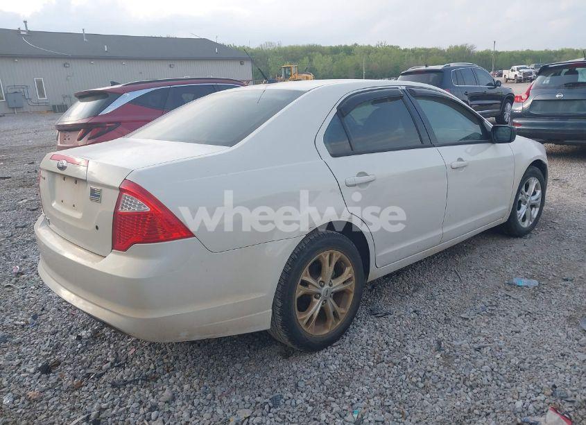 Photo 4 of 2011 Ford Fusion S (VIN 3FAHP0GA7BR317358)