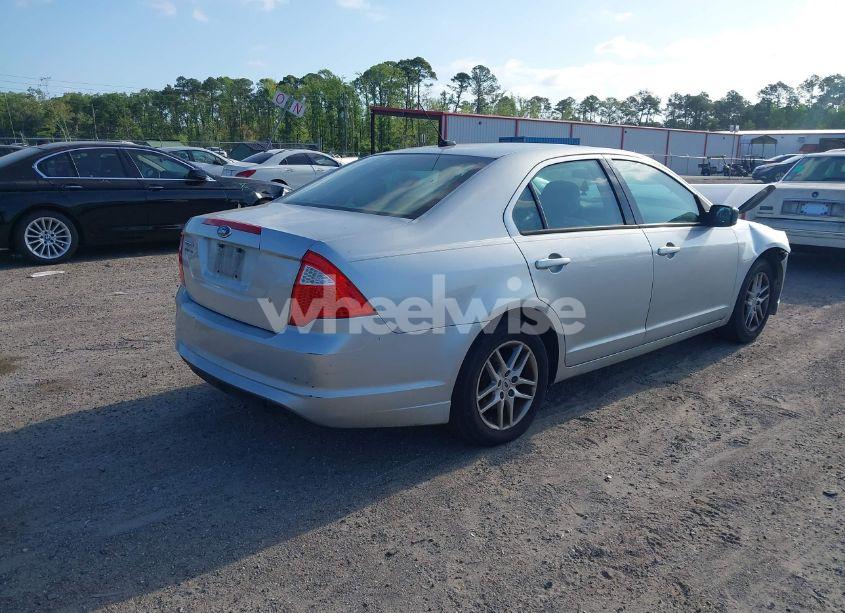 Photo 4 of 2012 Ford Fusion S (VIN 3FAHP0GA7CR103388)