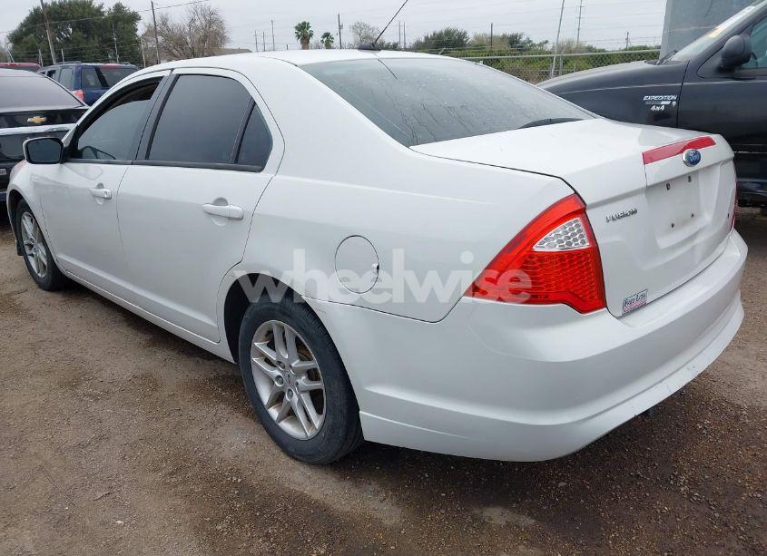 Photo 3 of 2012 Ford Fusion S (VIN 3FAHP0GA7CR222185)