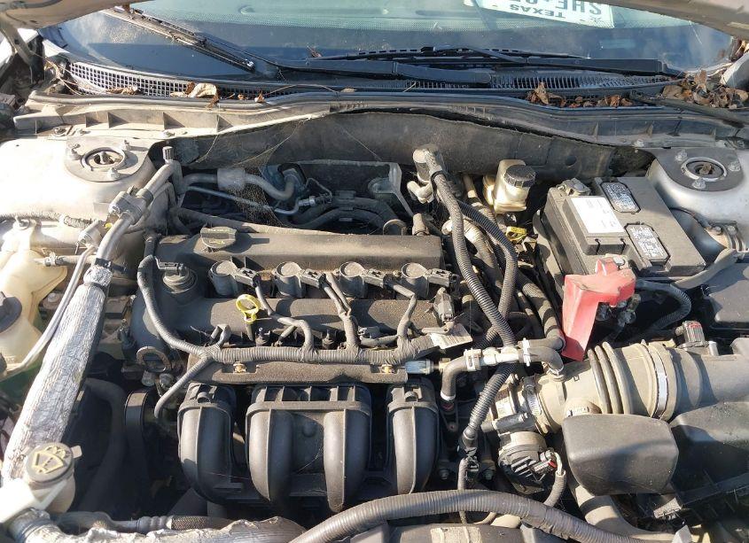 Photo 10 of 2010 Ford Fusion S (VIN 3FAHP0GA8AR208342)