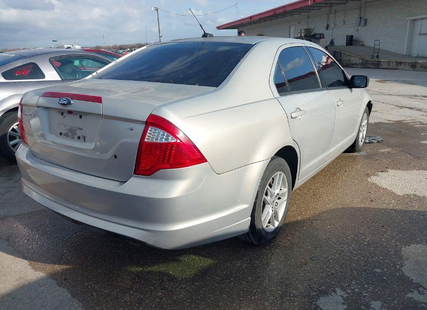 Photo 4 of 2010 Ford Fusion S (VIN 3FAHP0GA8AR208342)