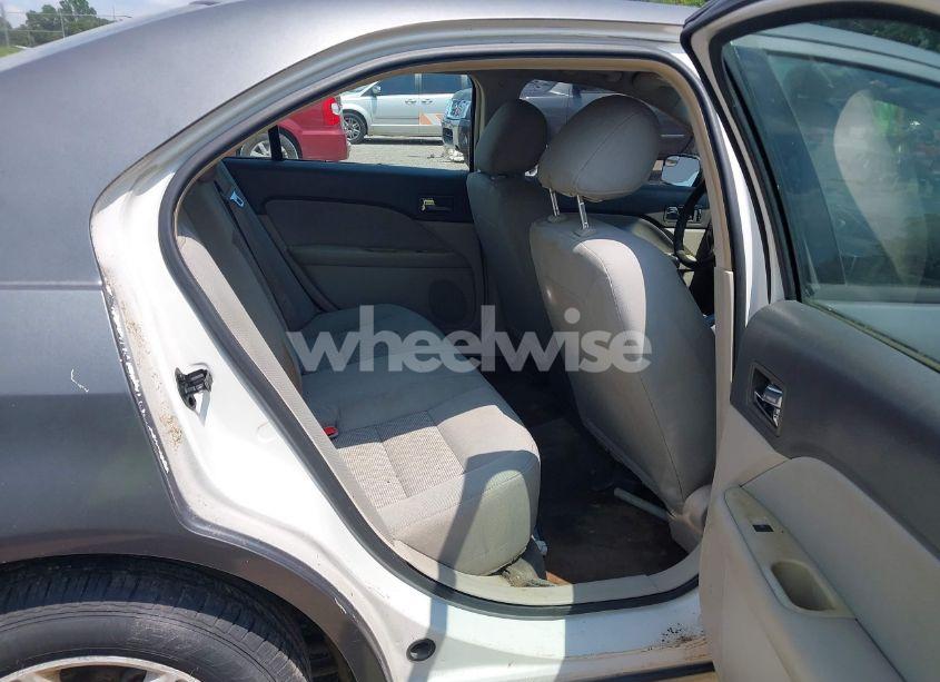 Photo 8 of 2011 Ford Fusion S (VIN 3FAHP0GA8BR239706)