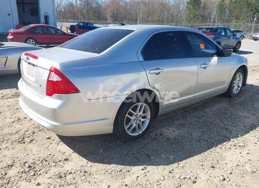 Photo 4 of 2011 Ford Fusion S (VIN 3FAHP0GA8BR337599)