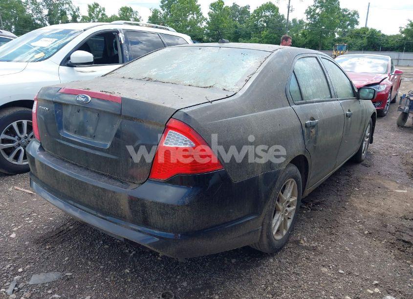 Photo 4 of 2012 Ford Fusion S (VIN 3FAHP0GA8CR136206)