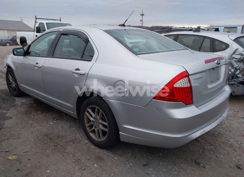 Photo 3 of 2012 Ford Fusion S (VIN 3FAHP0GA8CR263098)