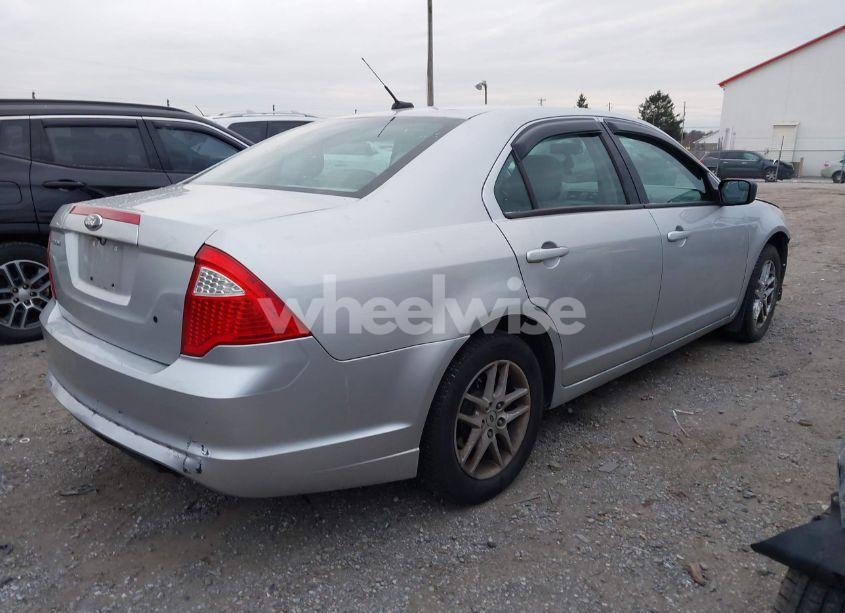 Photo 4 of 2012 Ford Fusion S (VIN 3FAHP0GA8CR263098)