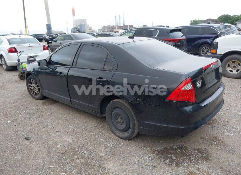 Photo 3 of 2012 Ford Fusion S (VIN 3FAHP0GA8CR360897)