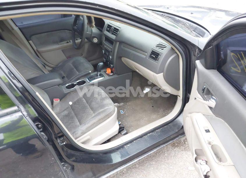 Photo 5 of 2012 Ford Fusion S (VIN 3FAHP0GA8CR360897)