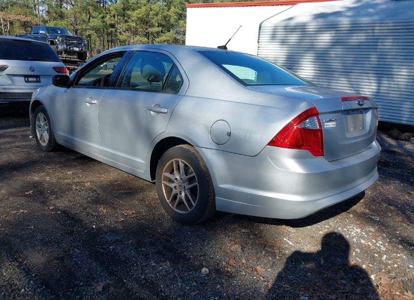 Photo 3 of 2012 Ford Fusion S (VIN 3FAHP0GA8CR419205)