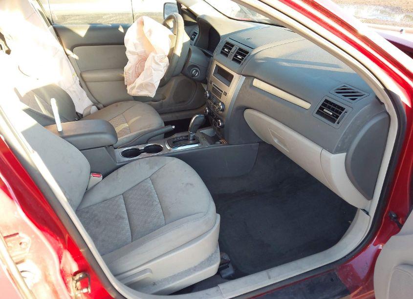 Photo 5 of 2010 Ford Fusion S (VIN 3FAHP0GA9AR115684)