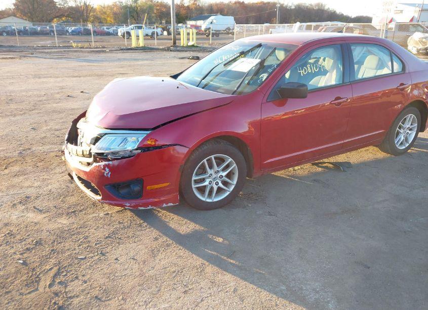 Photo 6 of 2010 Ford Fusion S (VIN 3FAHP0GA9AR115684)