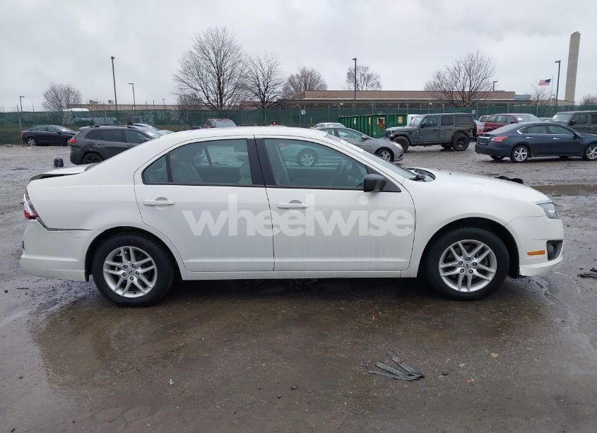 Photo 13 of 2012 Ford Fusion S (VIN 3FAHP0GA9CR347706)
