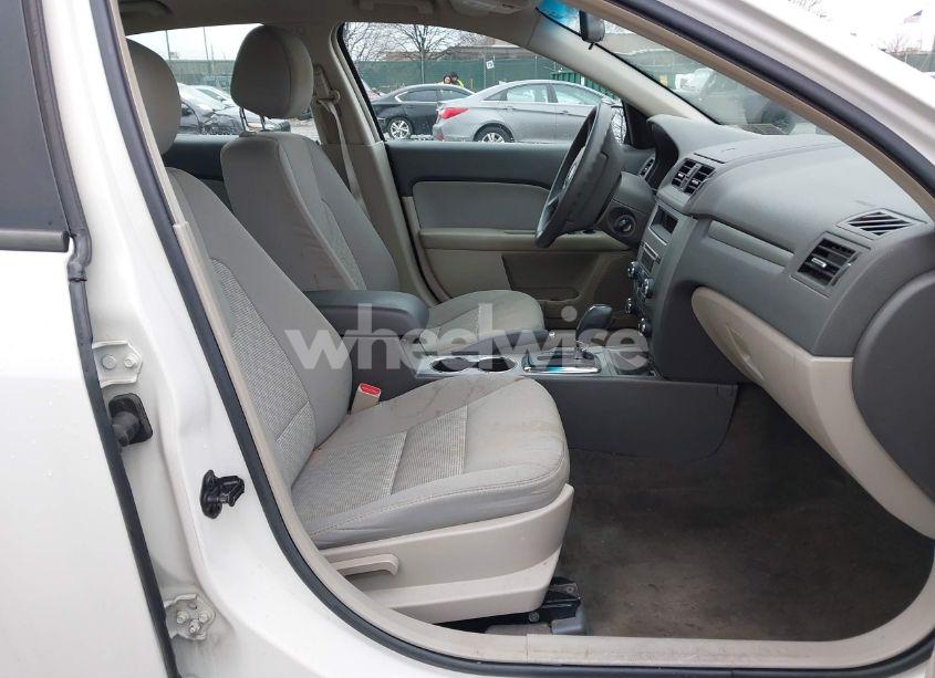 Photo 5 of 2012 Ford Fusion S (VIN 3FAHP0GA9CR347706)