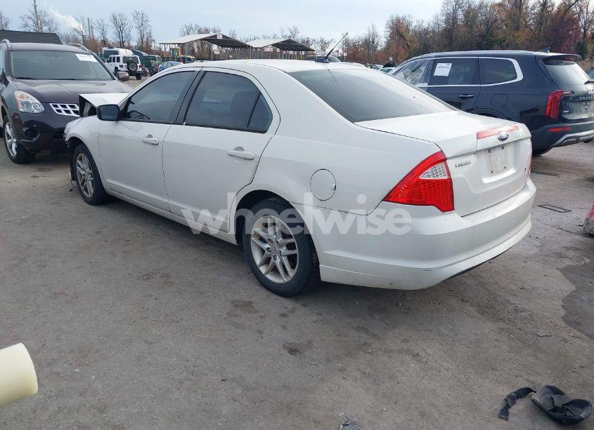 Photo 3 of 2012 Ford Fusion S (VIN 3FAHP0GA9CR404552)