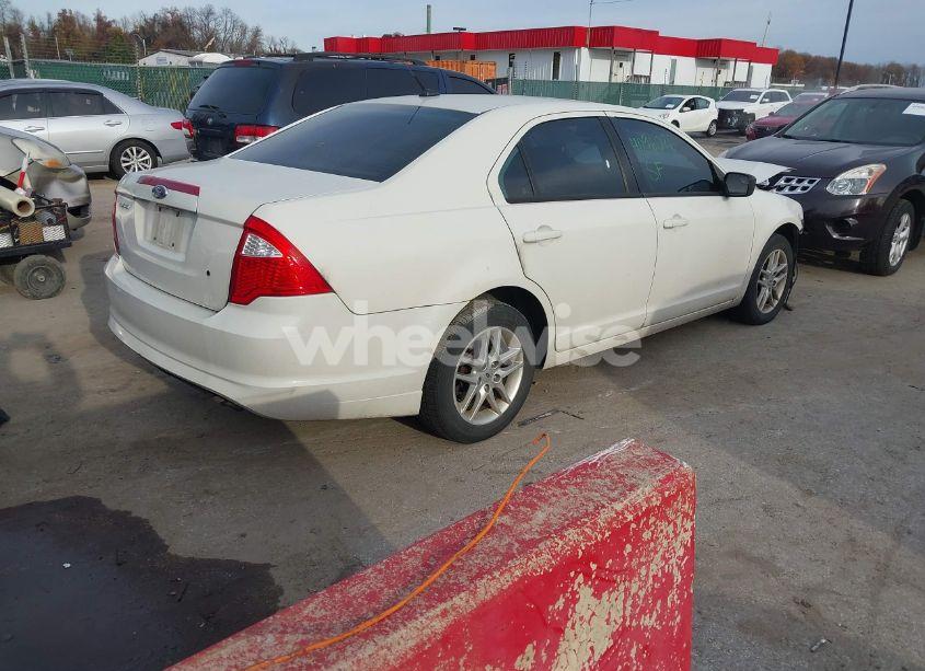 Photo 4 of 2012 Ford Fusion S (VIN 3FAHP0GA9CR404552)