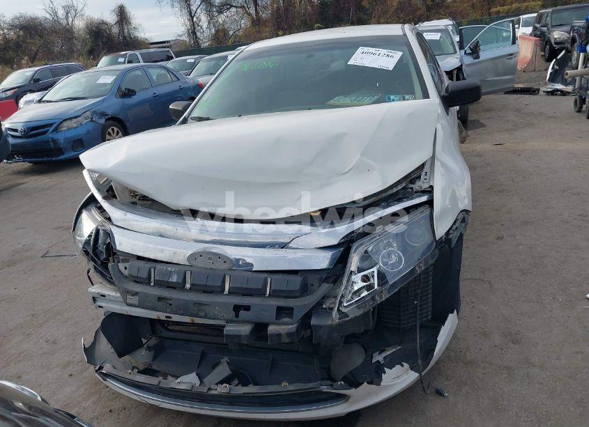 Photo 6 of 2012 Ford Fusion S (VIN 3FAHP0GA9CR404552)