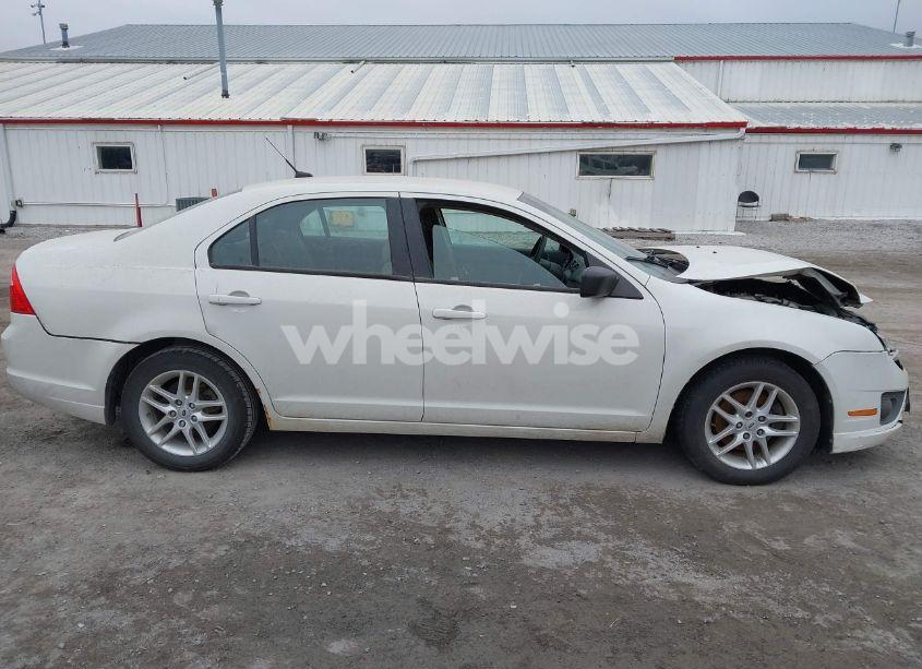 Photo 13 of 2012 Ford Fusion S (VIN 3FAHP0GA9CR430116)