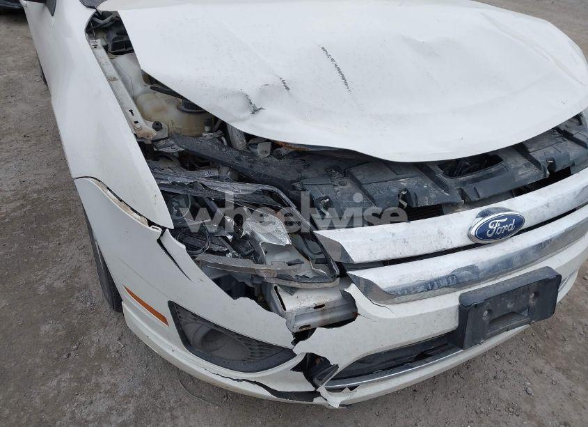 Photo 6 of 2012 Ford Fusion S (VIN 3FAHP0GA9CR430116)