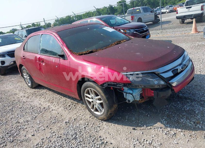 2012 Ford Fusion S (VIN 3FAHP0GA9CR433629) main photo