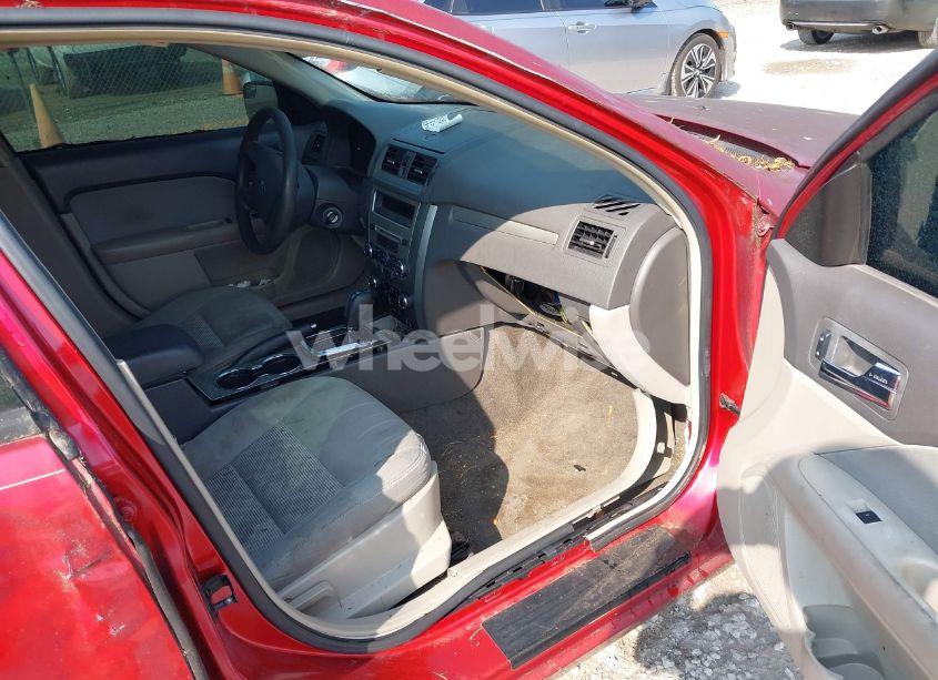 Photo 5 of 2012 Ford Fusion S (VIN 3FAHP0GA9CR433629)