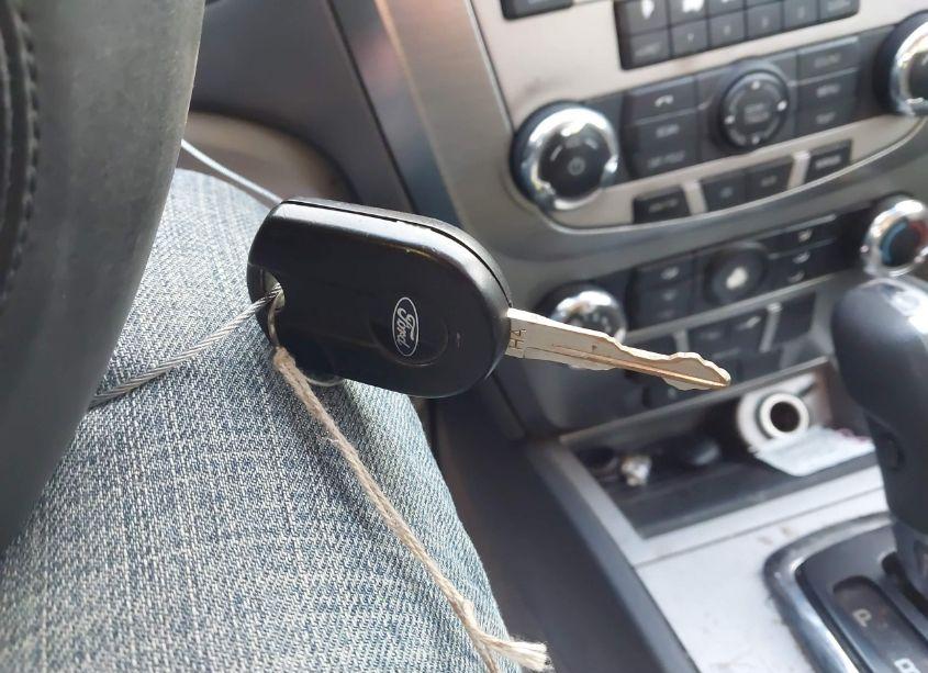 Photo 11 of 2010 Ford Fusion S (VIN 3FAHP0GAXAR199546)