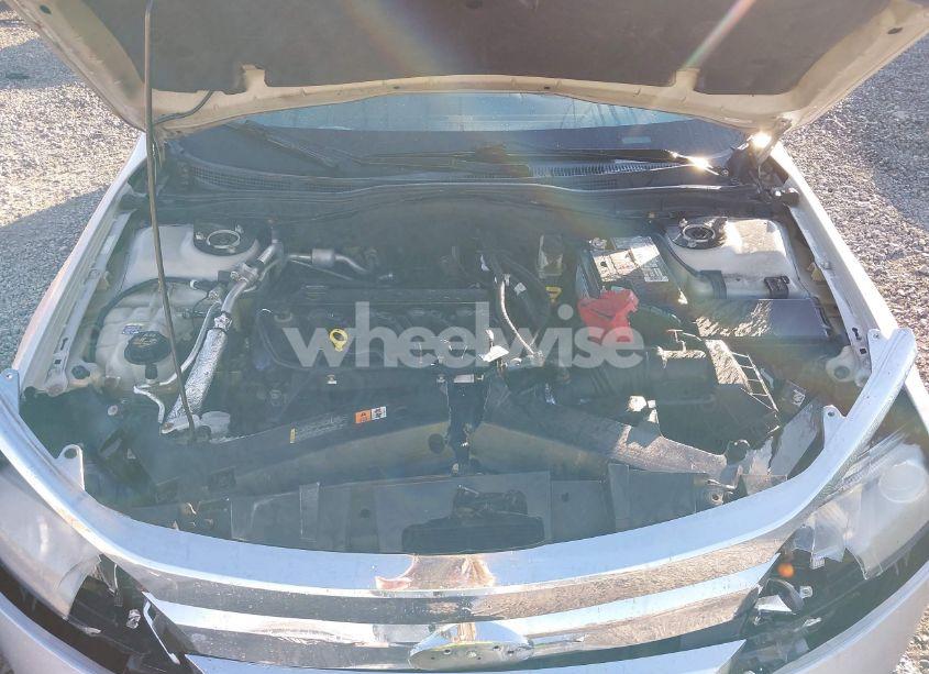 Photo 10 of 2010 Ford Fusion S (VIN 3FAHP0GAXAR430137)