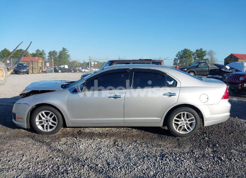 Photo 14 of 2010 Ford Fusion S (VIN 3FAHP0GAXAR430137)