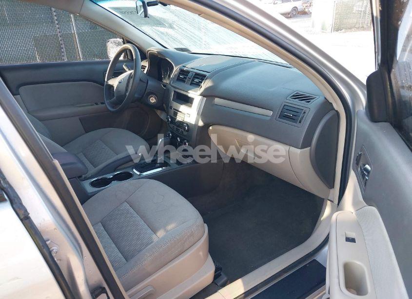 Photo 5 of 2010 Ford Fusion S (VIN 3FAHP0GAXAR430137)