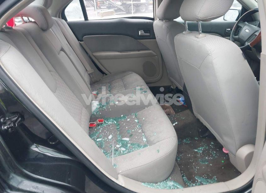 Photo 8 of 2011 Ford Fusion S (VIN 3FAHP0GAXBR143611)