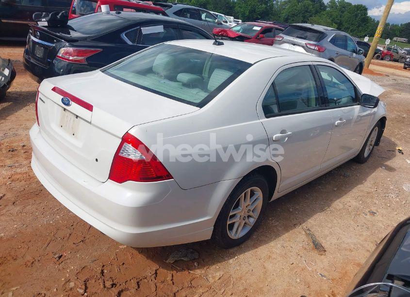 Photo 4 of 2011 Ford Fusion S (VIN 3FAHP0GAXBR268804)