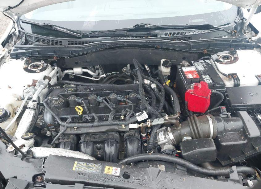 Photo 10 of 2012 Ford Fusion S (VIN 3FAHP0GAXCR120637)