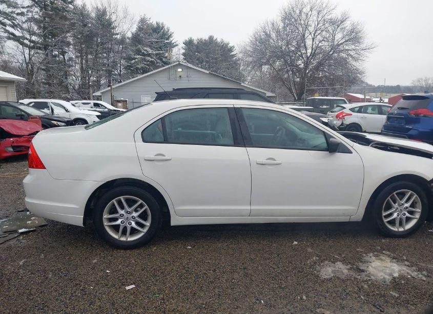 Photo 14 of 2012 Ford Fusion S (VIN 3FAHP0GAXCR120637)