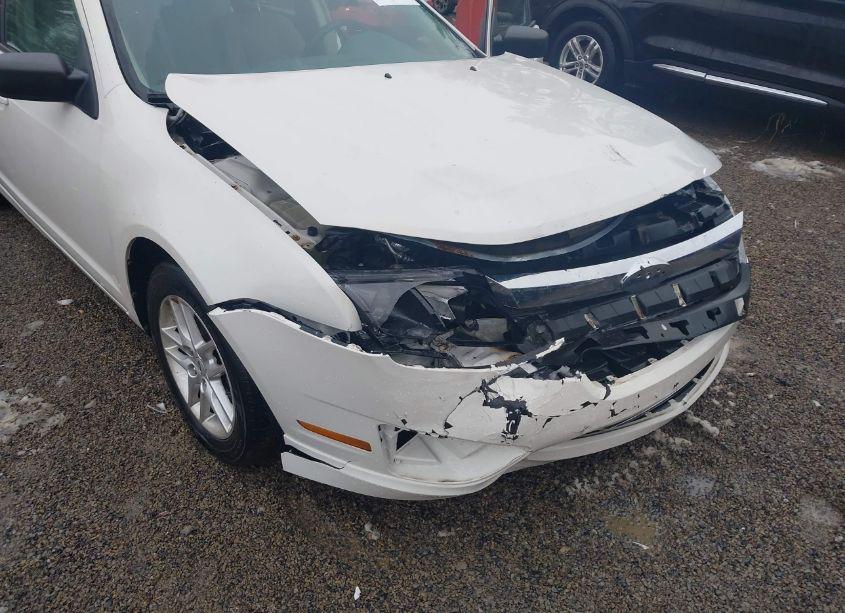 Photo 6 of 2012 Ford Fusion S (VIN 3FAHP0GAXCR120637)