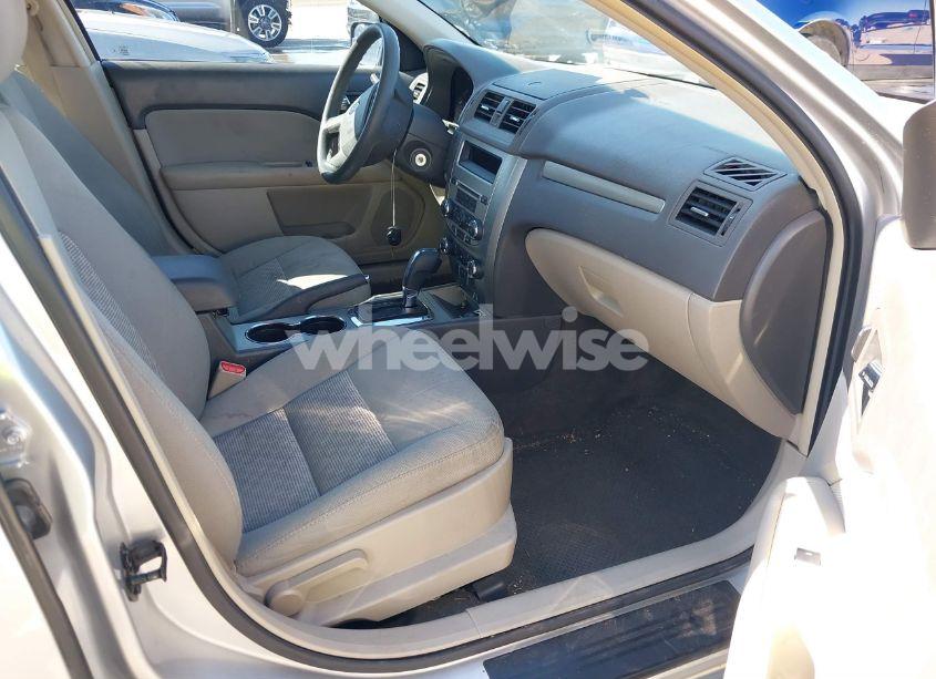 Photo 5 of 2012 Ford Fusion S (VIN 3FAHP0GAXCR124512)